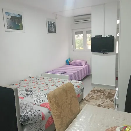 Jovanluka Apartment *